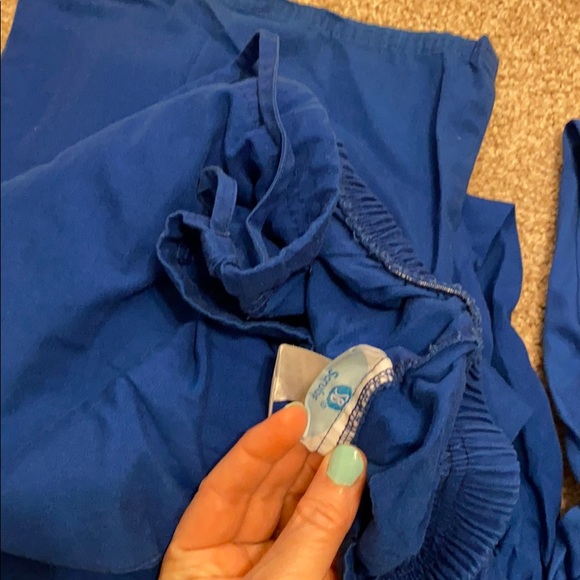 Bundle of scrub pants. - Picture 6 of 6